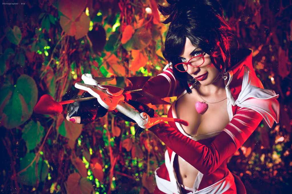 Cosplay Vaynelentine quyến rũ của Clodia Romero - Ảnh 7